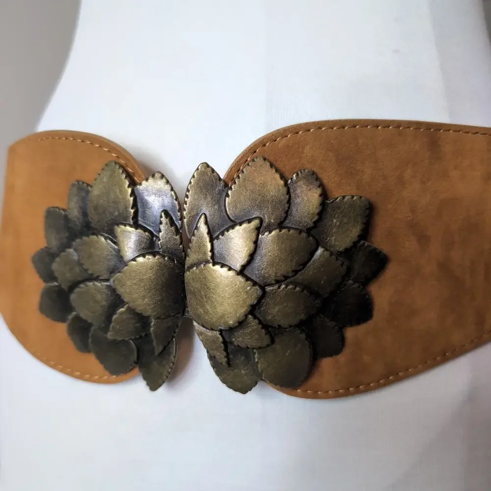 Faux Suede Elastic Waist Belt With Leaf Buckle
